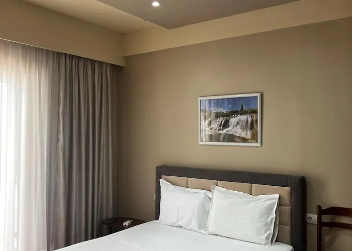 Pensjonat Iceberg Ksamil